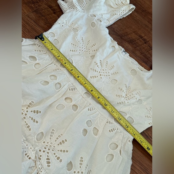 Showpo Just Me Back to the Island Cream Lace Tiered Skirt Mini Dress- Medium - Picture 13 of 15